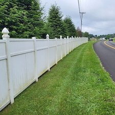 Top-Quality-Softwash-Fence-Cleaning-in-Bristol-Va 7
