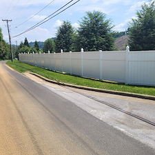 Top-Quality-Softwash-Fence-Cleaning-in-Bristol-Va 3